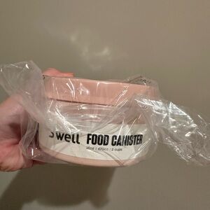 Swell food canister